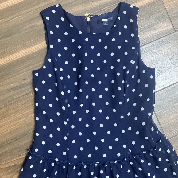 Tommy Hilfiger Dress sz 4 Navy with Polka Dots - Picture 3 of 9